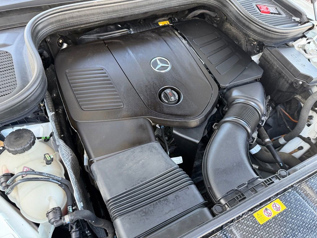 Used 2024 Mercedes-Benz GLE 350 4MATIC w/ 3rd Row Seat Package image 42
