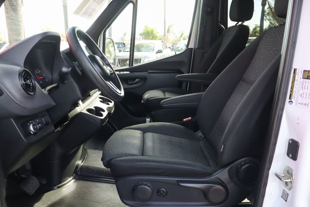 Used 2019 Mercedes-Benz Sprinter 2500 image 23