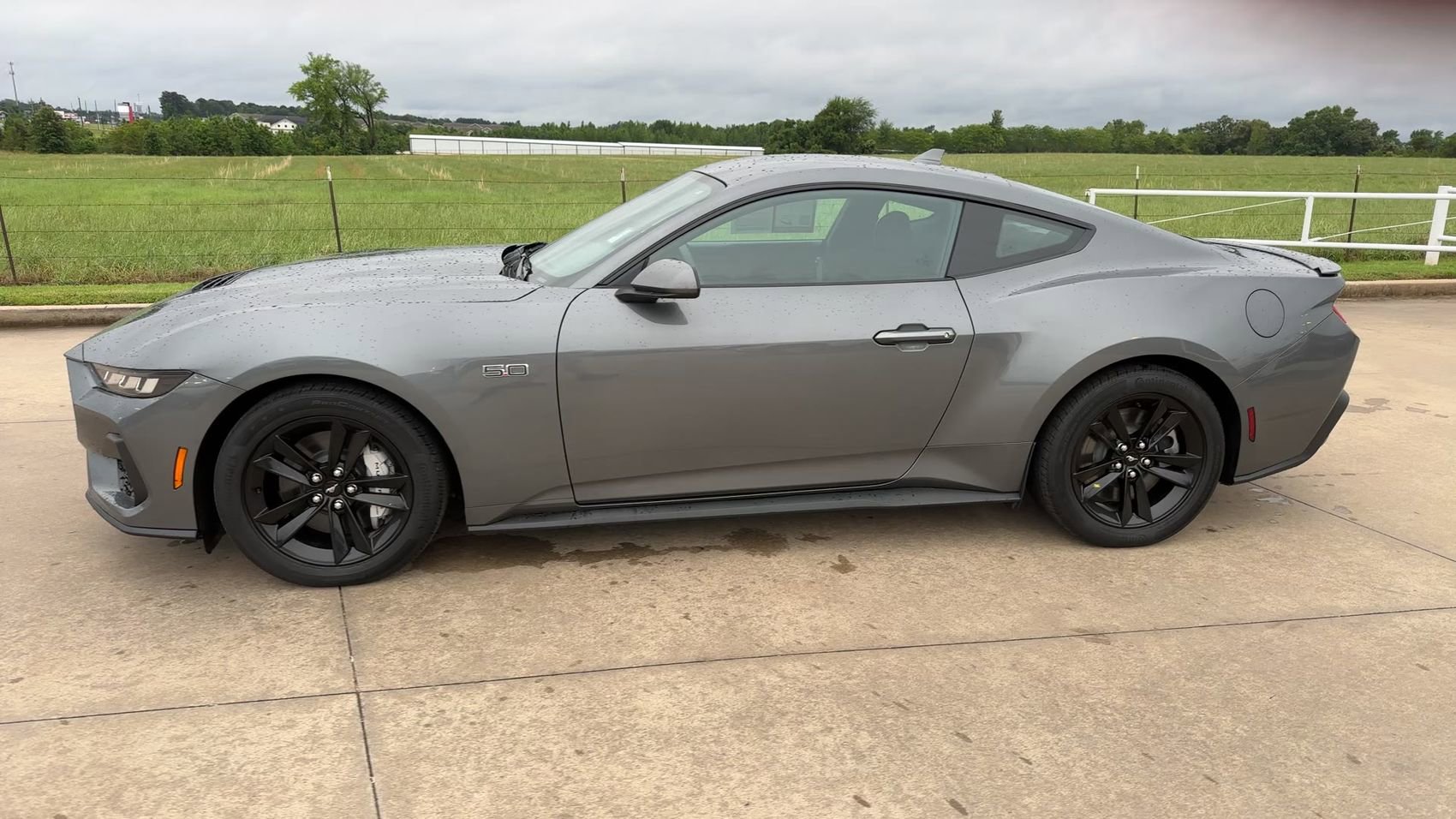 Used 2024 Ford Mustang GT RWD image 6