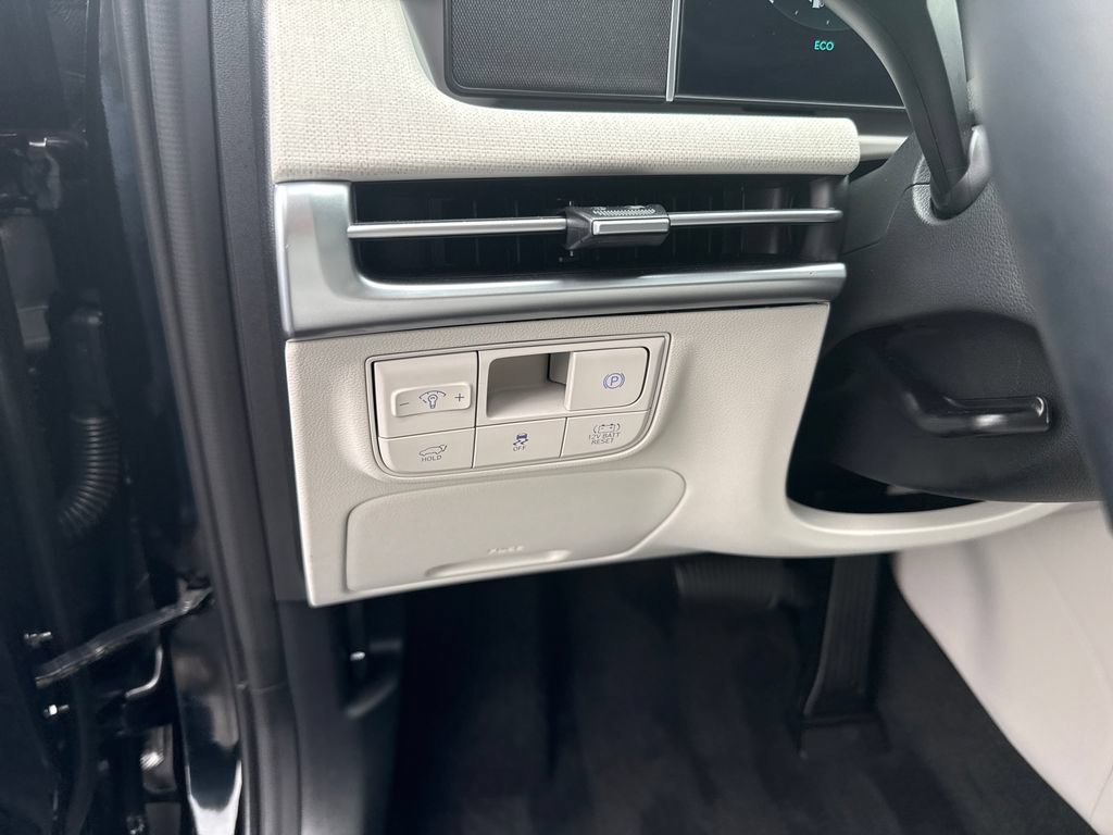 Certified 2025 Hyundai Tucson SEL AWD/4WD image 15