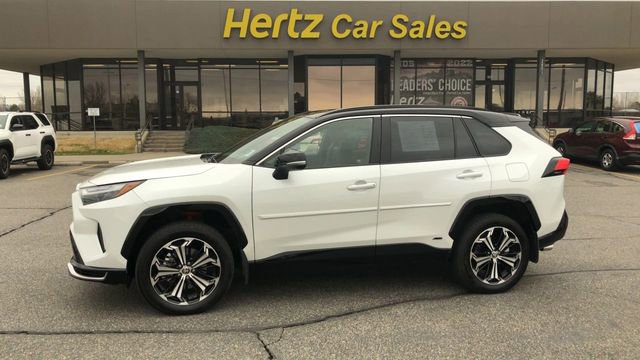 Used 2025 Toyota RAV4 XSE w/ Weather Package AWD/4WD image 5