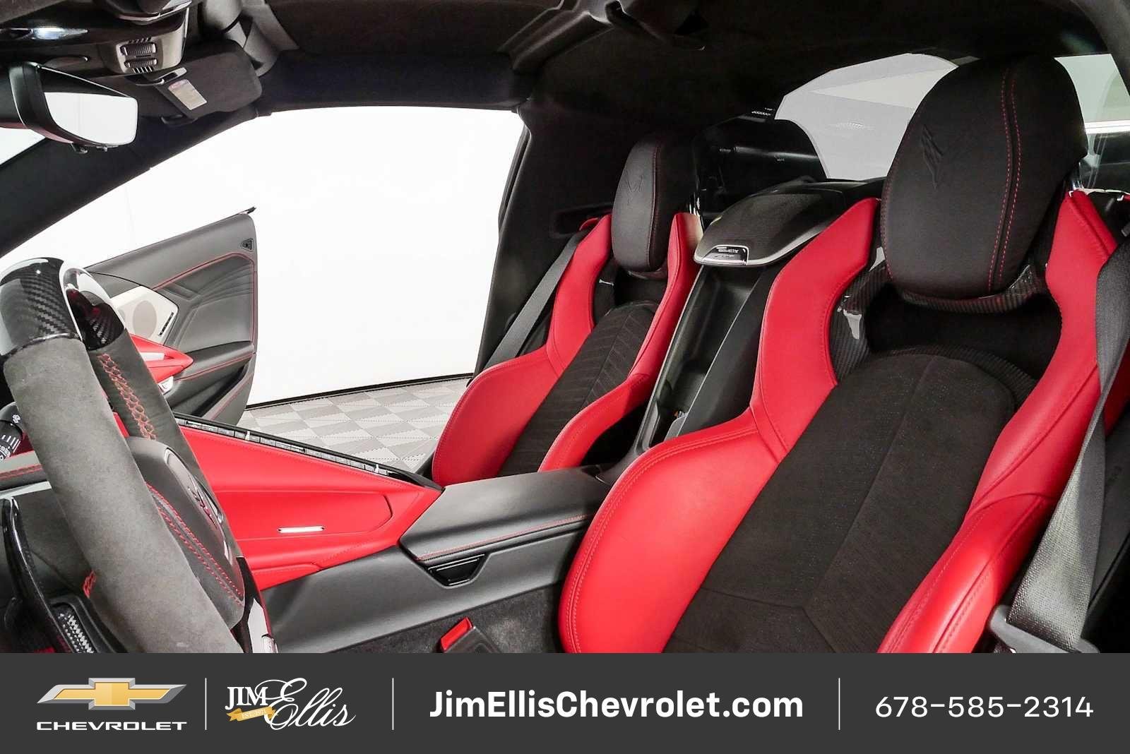 Used 2024 Chevrolet Corvette Z06 w/ Chrome Exterior Badge Package RWD image 5