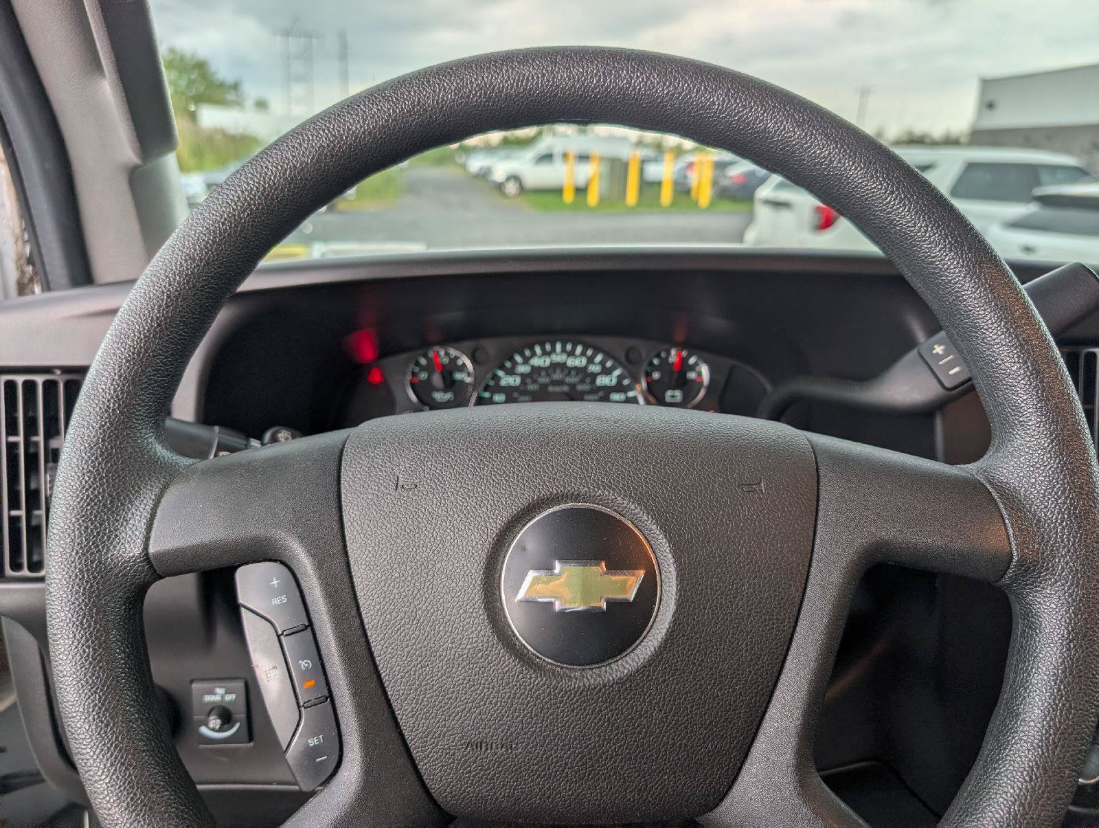 Used 2018 Chevrolet Express 2500 w/ Driver Convenience Package RWD image 11