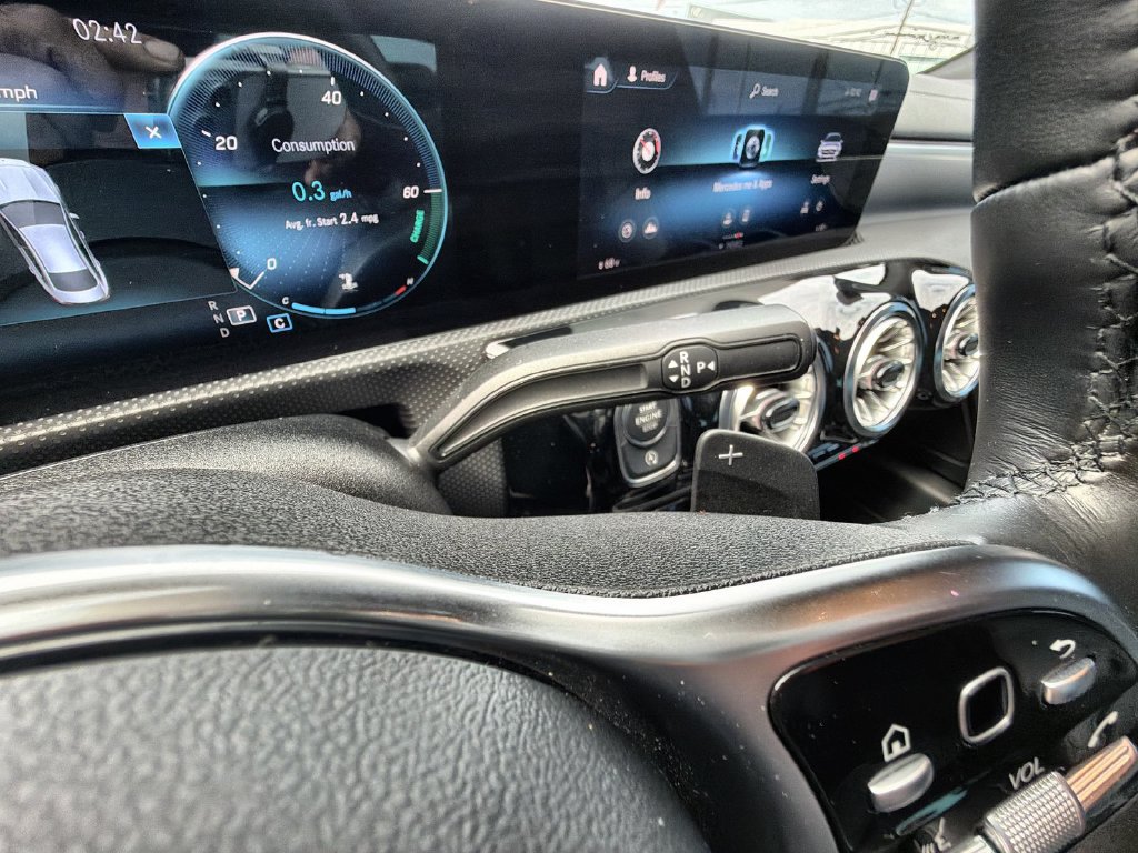 Used 2022 Mercedes-Benz CLA 250 4MATIC image 25