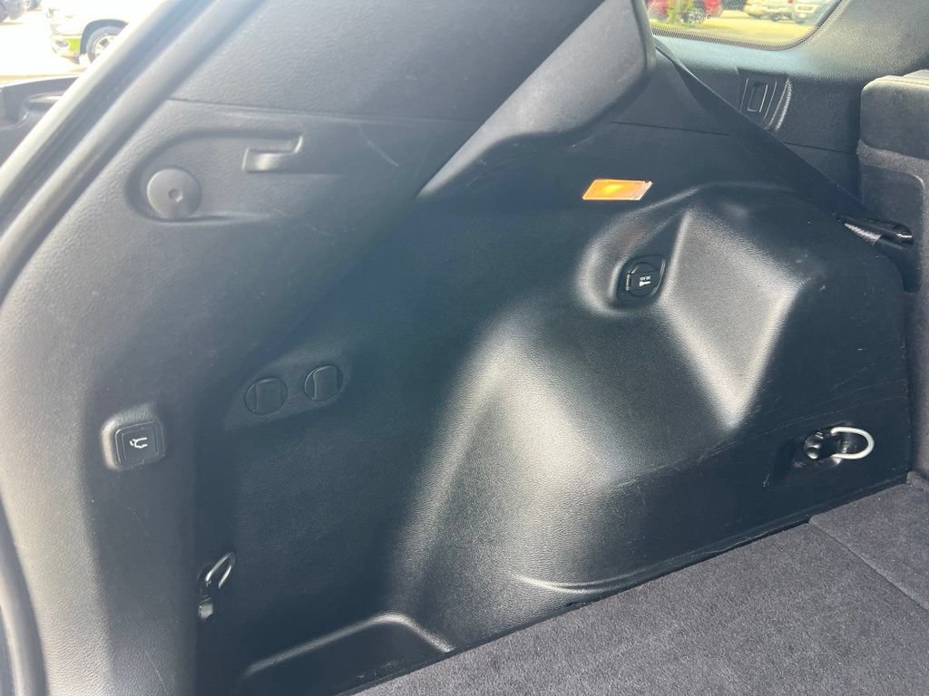Used 2020 Jeep Cherokee Limited AWD/4WD image 22