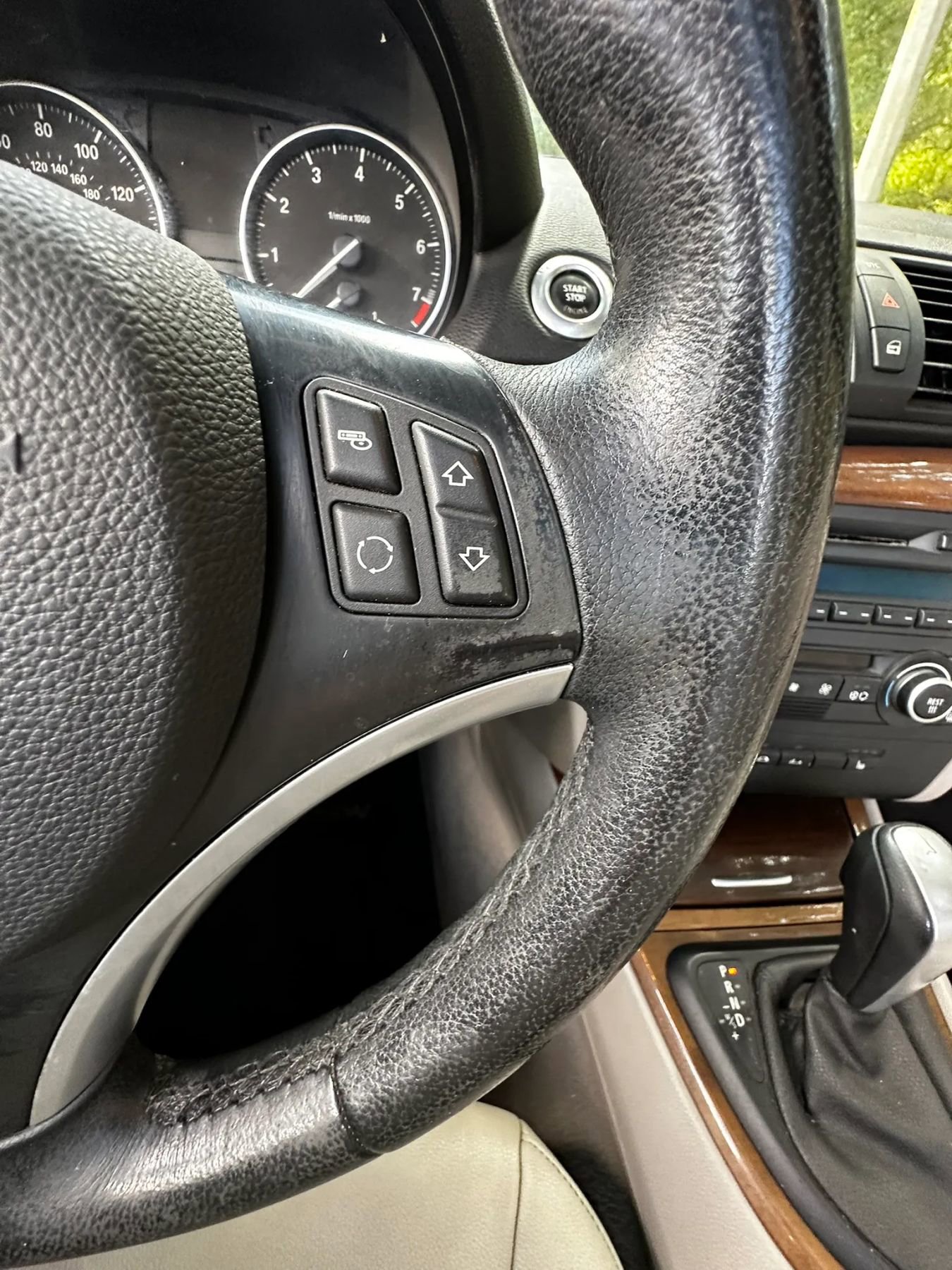 Used 2009 BMW 128i Convertible image 40