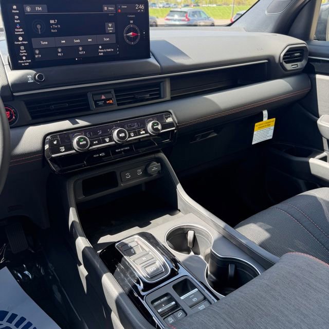 New 2026 Honda Pilot Sport image 25