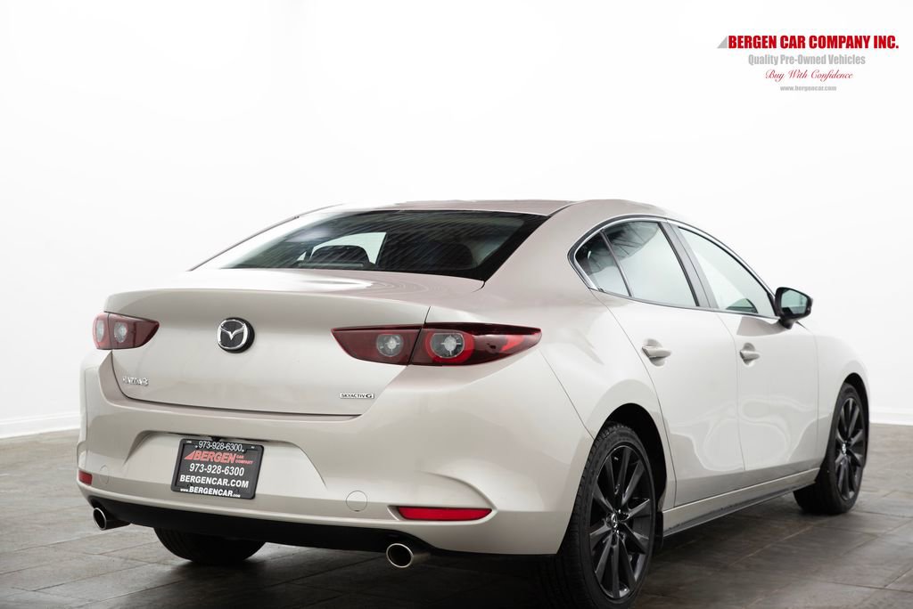 Used 2024 MAZDA MAZDA3 s image 12