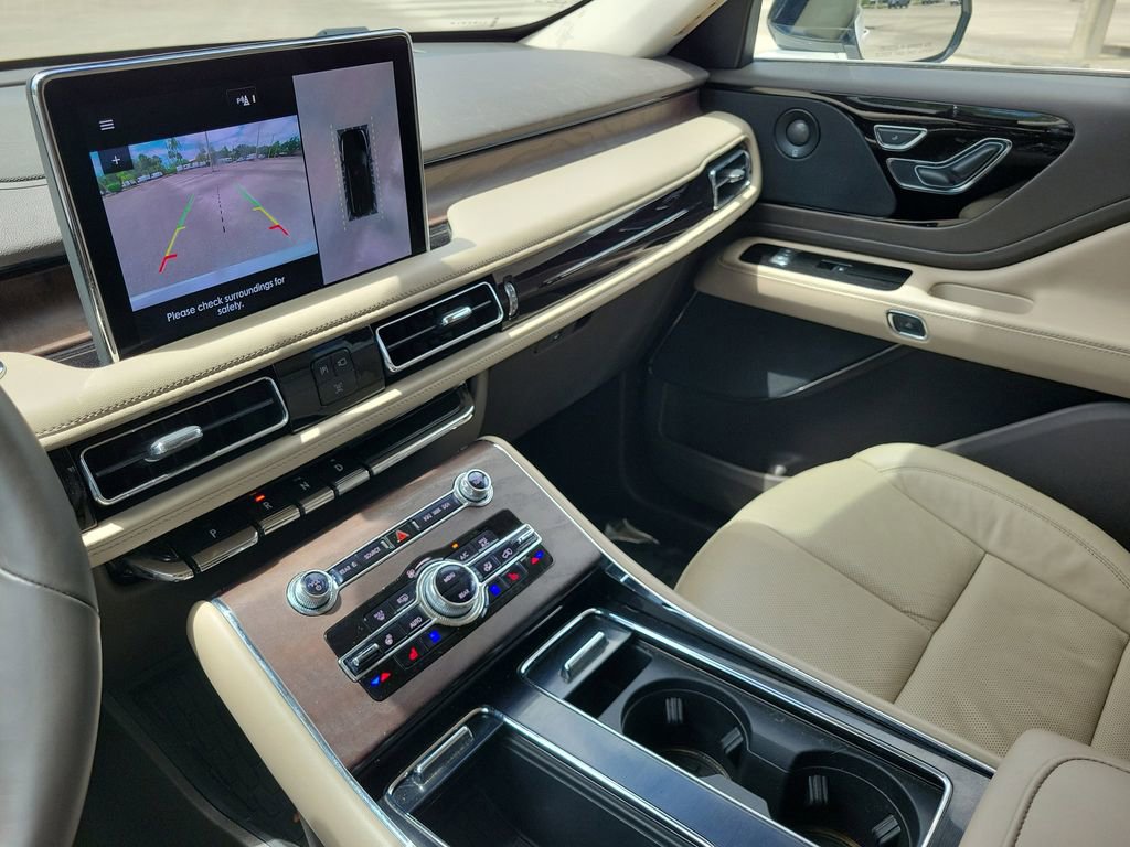 Certified 2023 Lincoln Aviator Reserve w/ Equipment Group 201A image 34