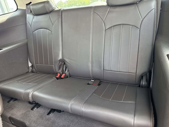 Used 2013 Buick Enclave Leather FWD image 15