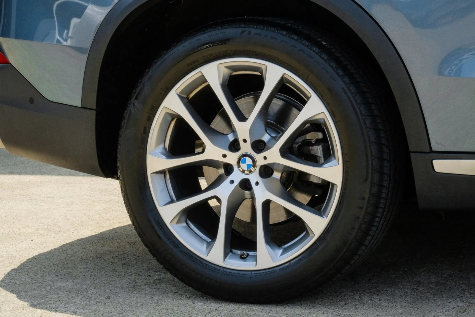 Used 2024 BMW X5 sDrive40i w/ Premium Package RWD image 66