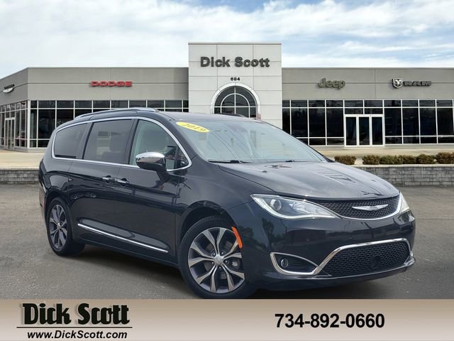 Used 2019 Chrysler Pacifica Limited w/ Tire & Wheel Group