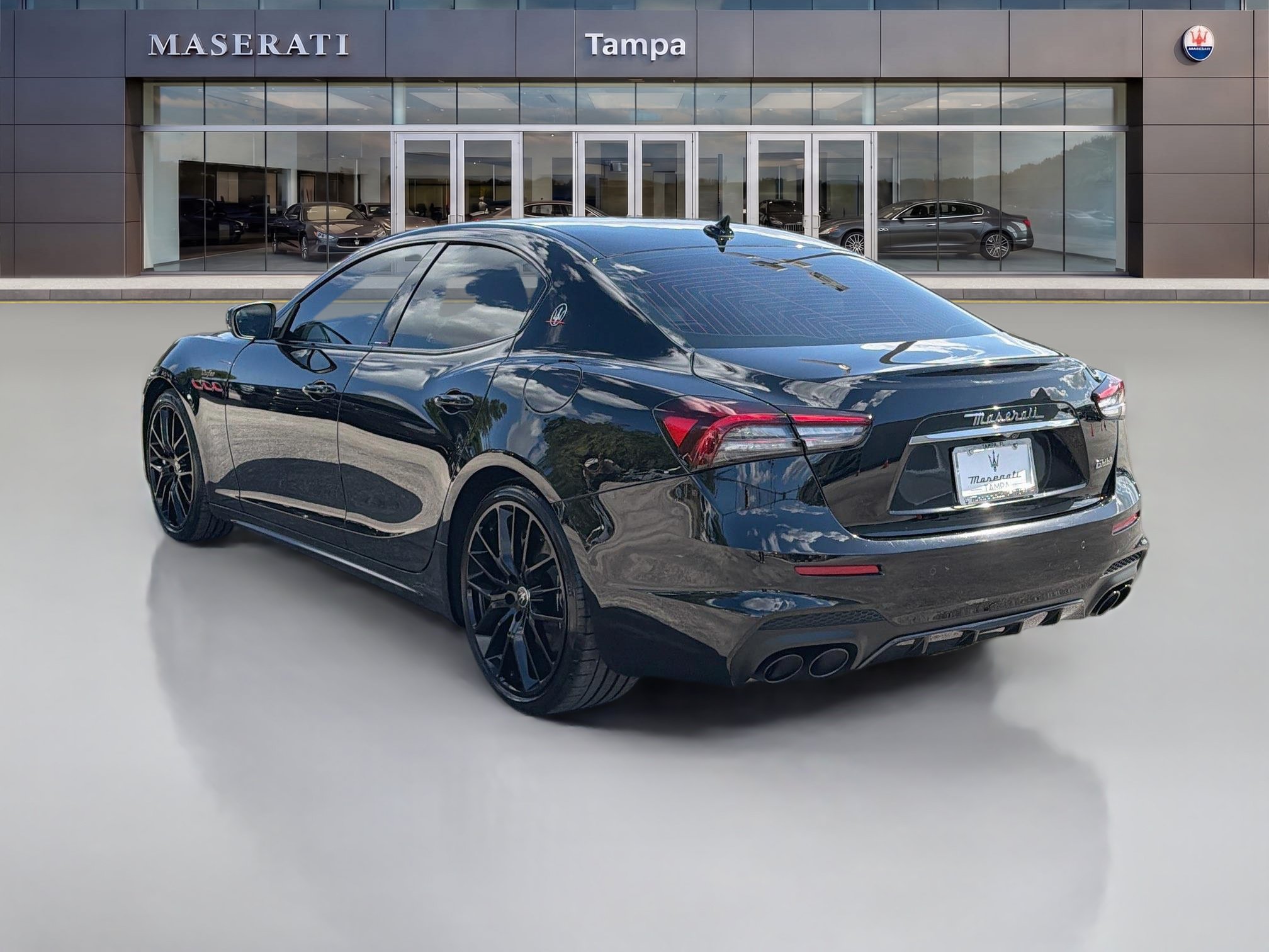 Used 2021 Maserati Ghibli Trofeo RWD image 5