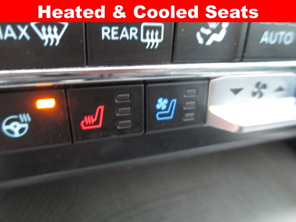 Used 2024 Ford F350 Platinum w/ Tremor Off-Road Package AWD/4WD image 17