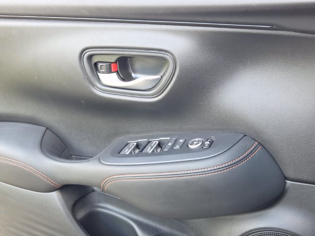 Used 2025 Honda HR-V Sport image 29