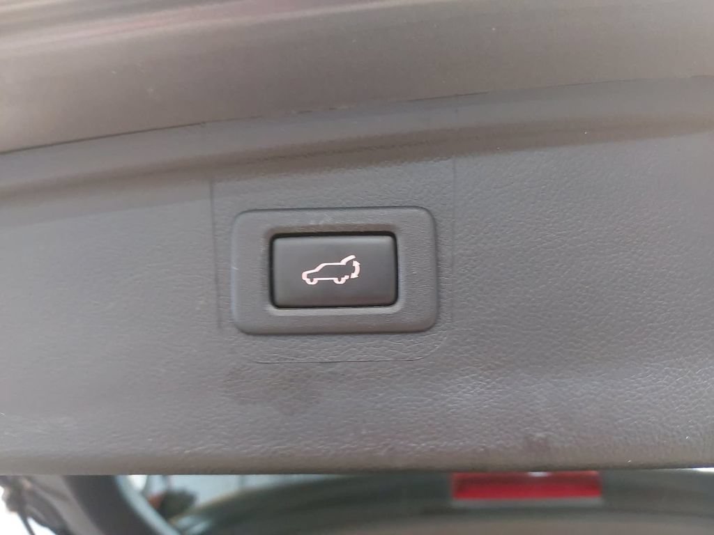Used 2018 Subaru Outback 2.5i Limited AWD/4WD image 13
