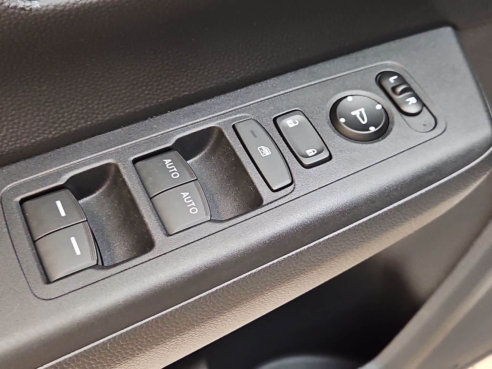 Certified 2023 Honda CR-V EX image 17