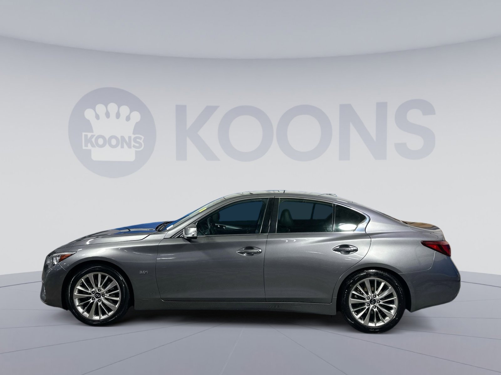 Used 2020 INFINITI Q50 Luxe image 2