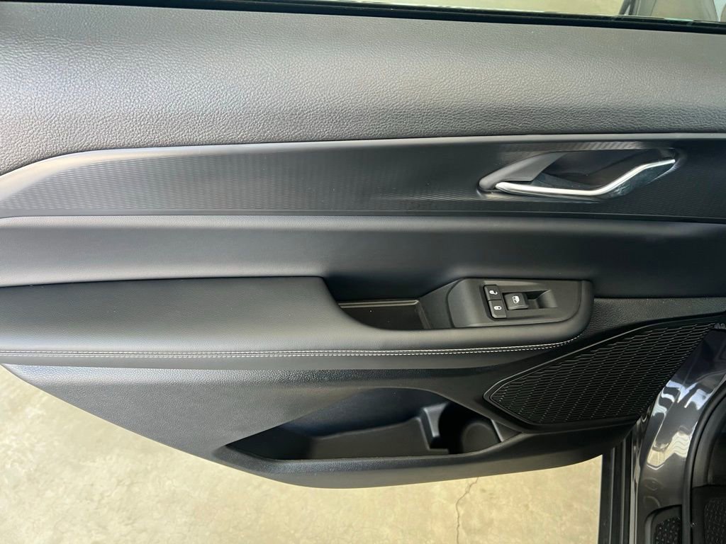 New 2025 Jeep Grand Cherokee L Laredo w/ Luxury Tech Group I image 16