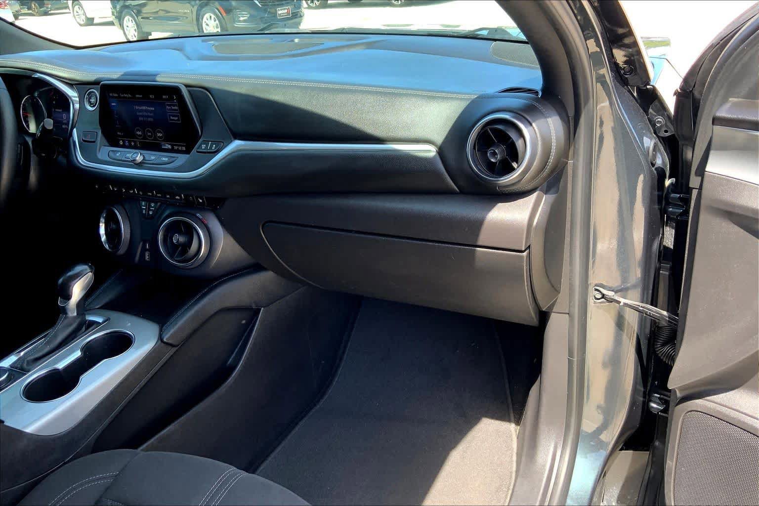 Used 2019 Chevrolet Blazer LT FWD image 17