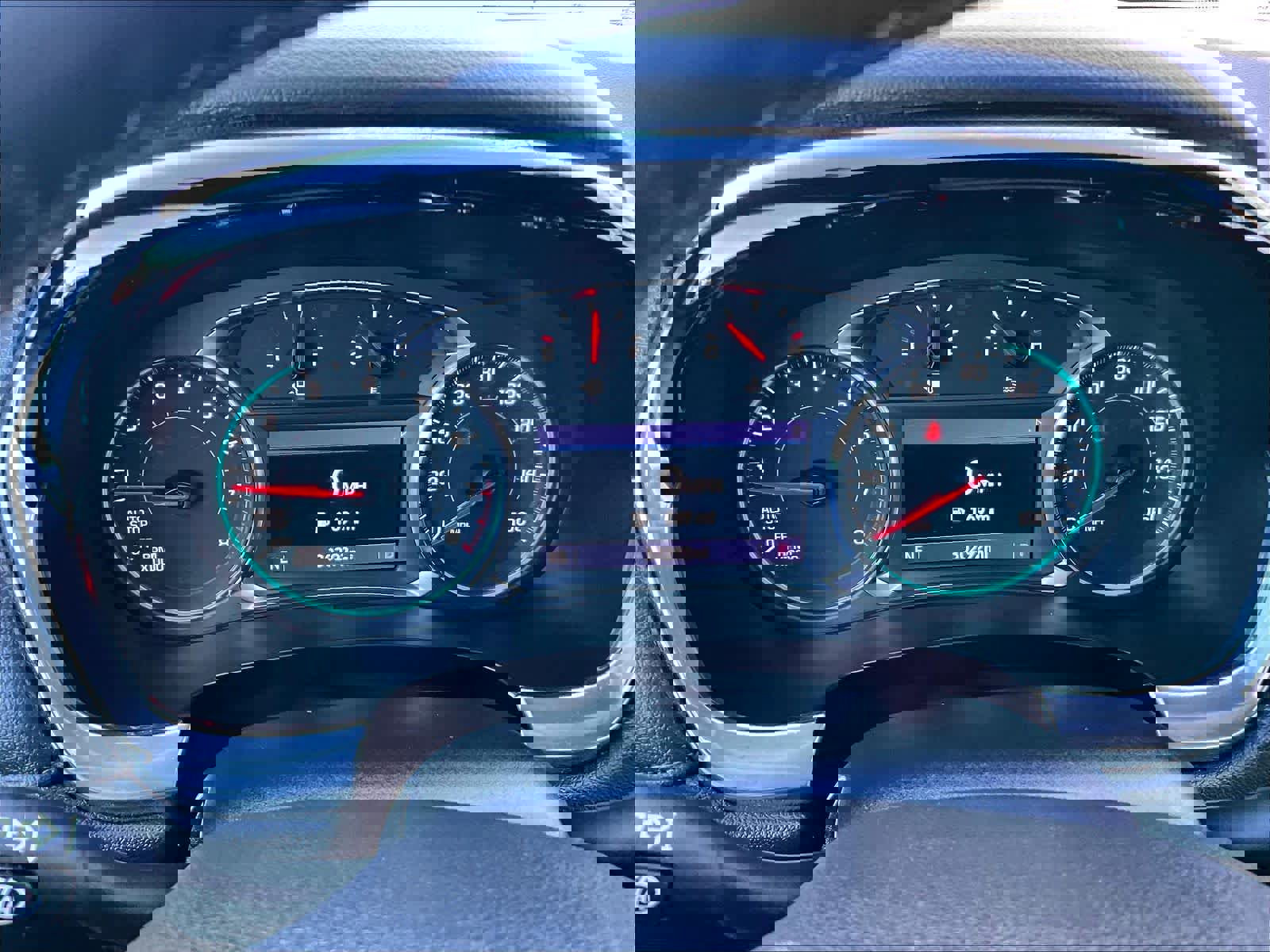 Used 2023 Chevrolet Traverse LT image 26