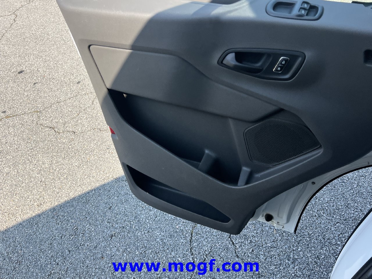 Used 2025 Ford Transit 250 Low Roof w/ Exterior Upgrade Package RWD image 16