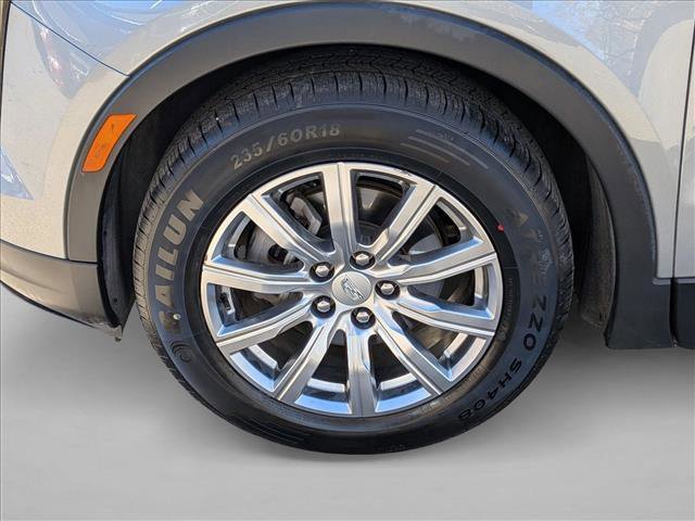 Used 2023 Cadillac XT4 Premium Luxury image 9
