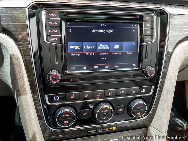 Used 2018 Volkswagen Passat 2.0T SE image 14