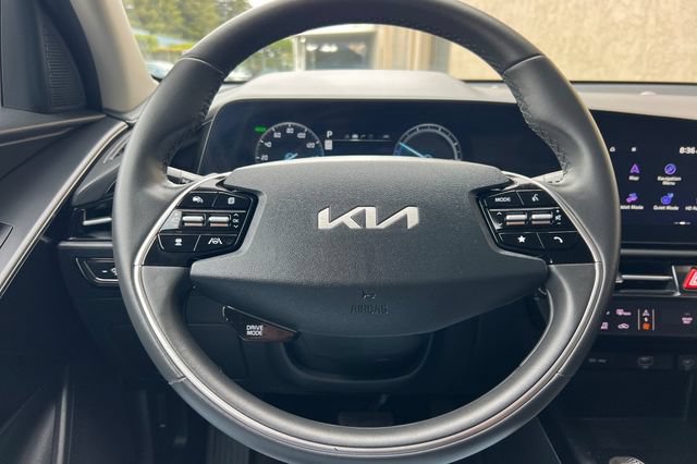 Used 2024 Kia Niro Wind FWD image 29
