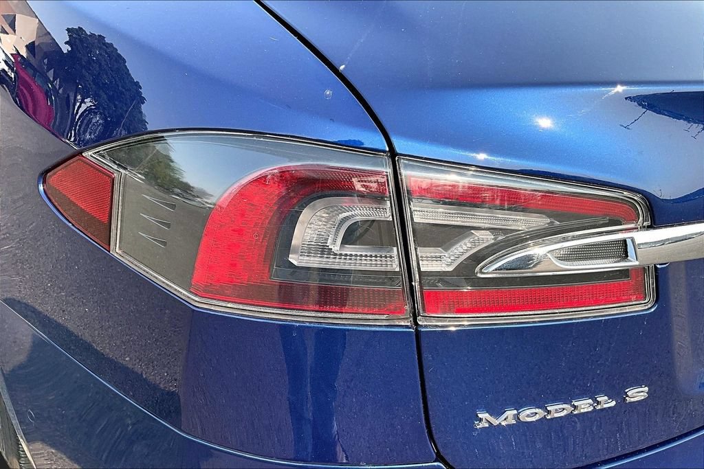 Used 2016 Tesla Model S 60D AWD/4WD image 30