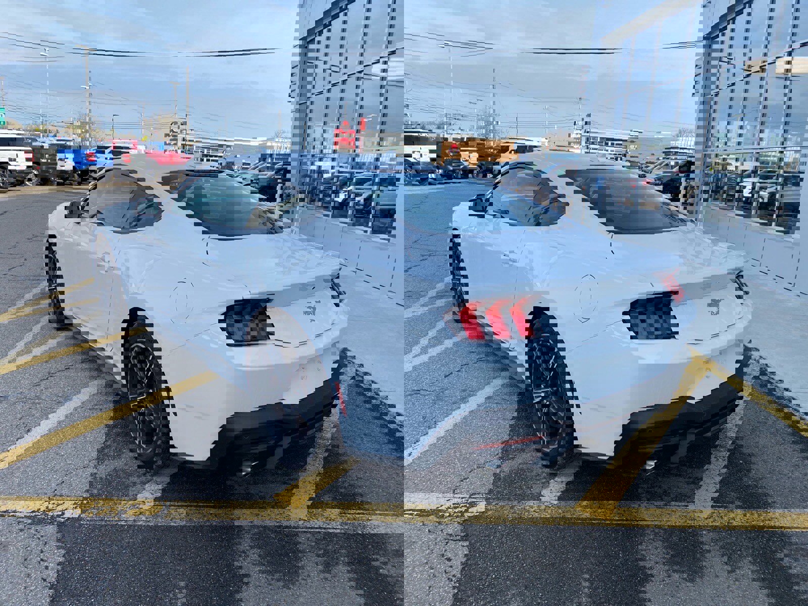 Used 2025 Ford Mustang Coupe image 3