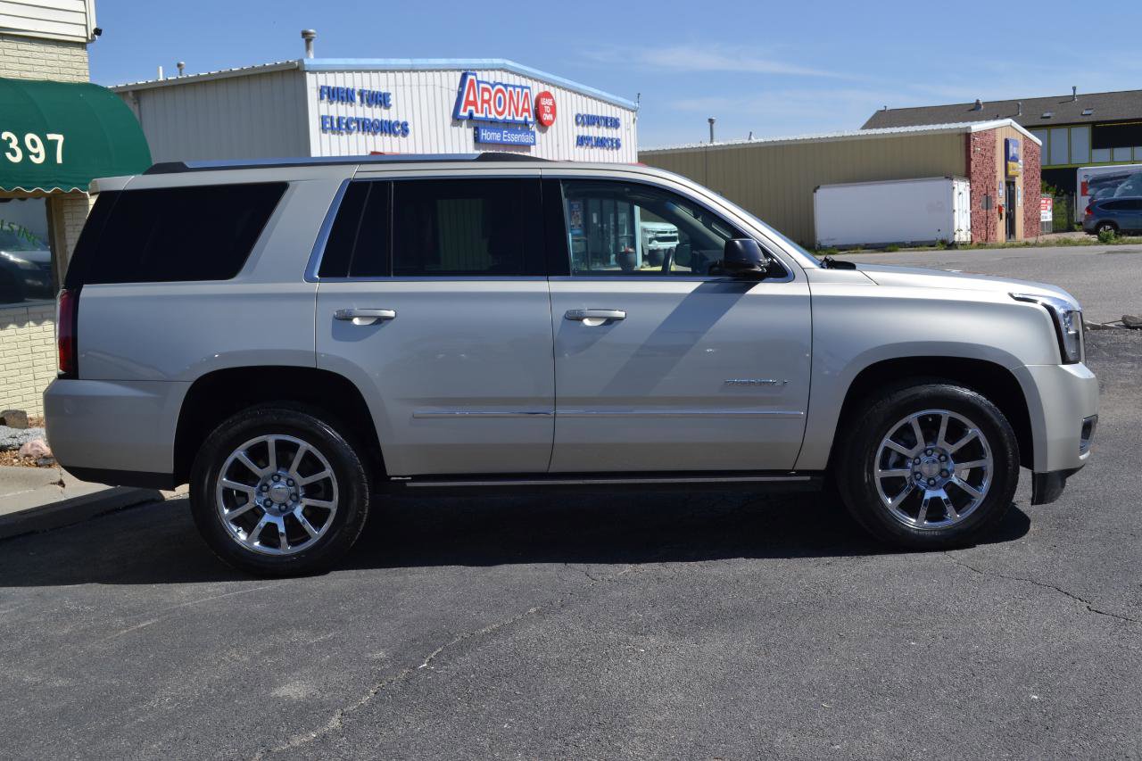 Used 2017 GMC Yukon Denali w/ Open Road Package AWD/4WD image 13