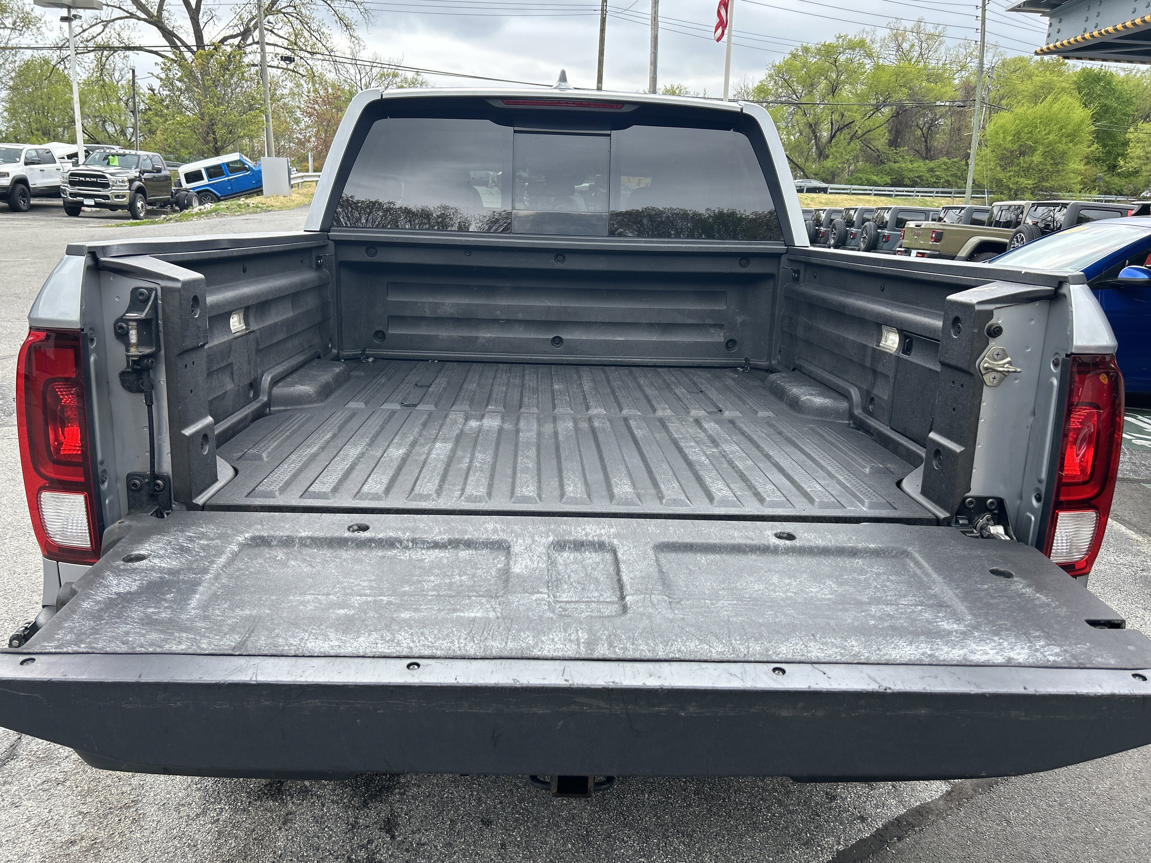 Used 2017 Honda Ridgeline RTL-E image 8