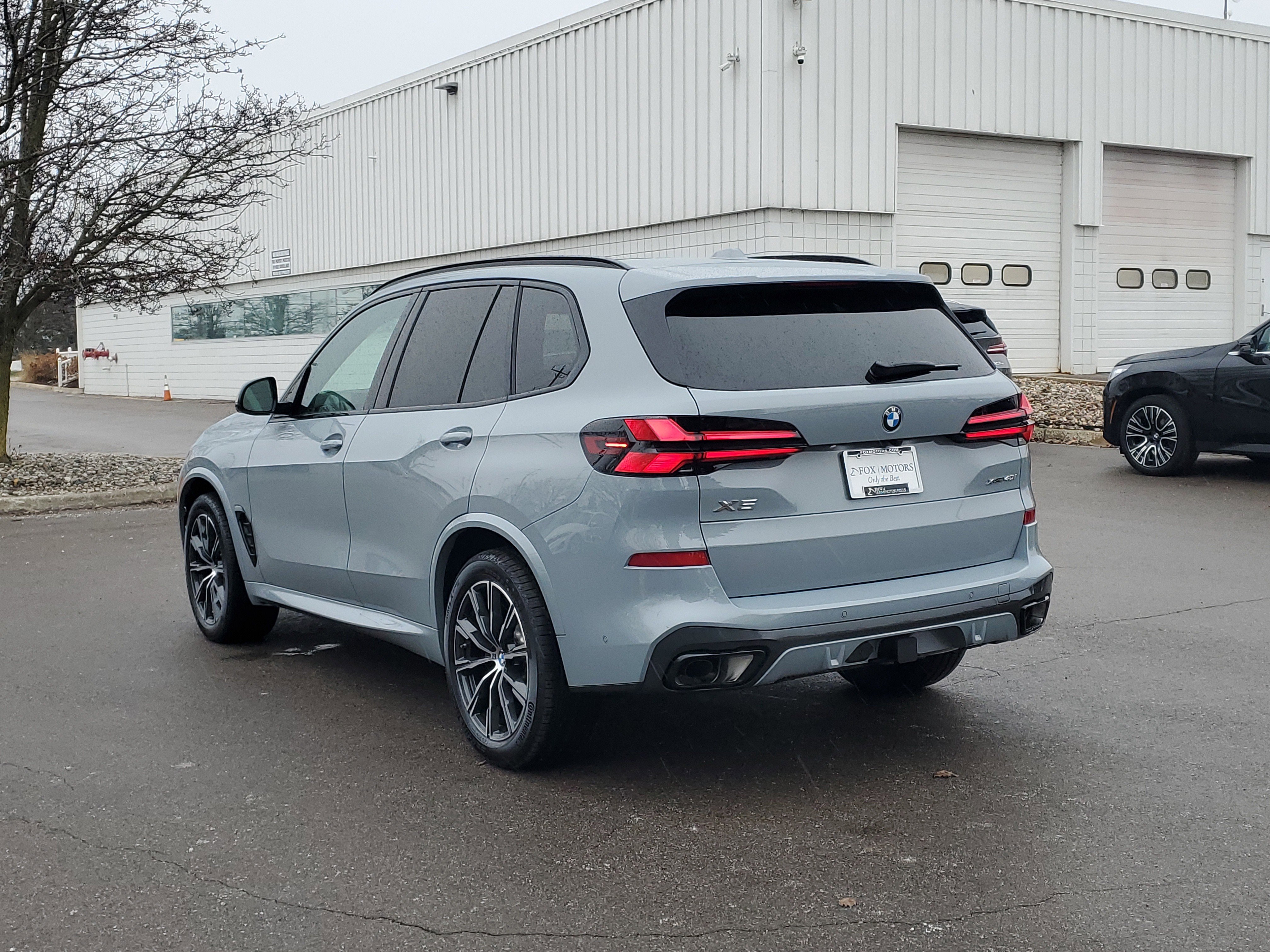 New 2026 BMW X5 xDrive40i w/ M Sport Package image 2