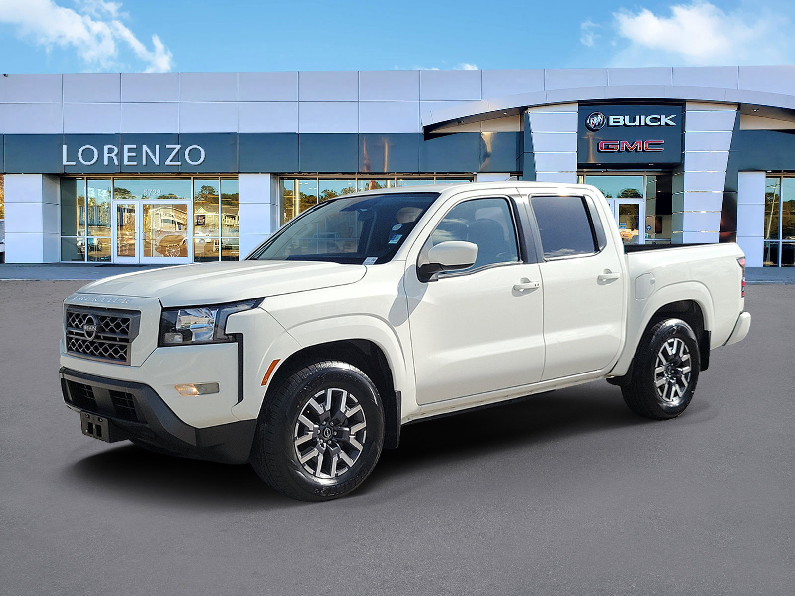 Used 2022 Nissan Frontier SV image 1