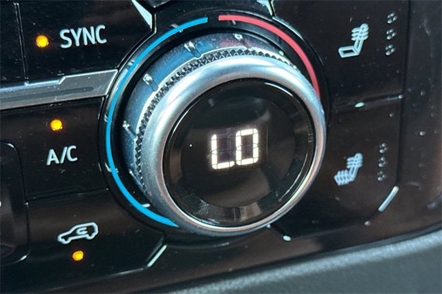 Used 2025 GMC Sierra 1500 Elevation image 30