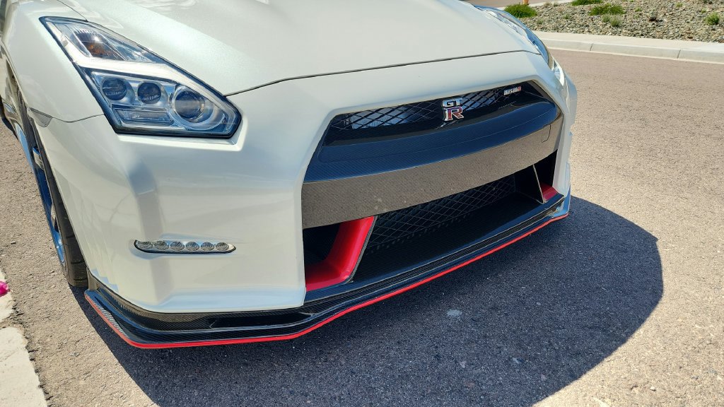 Used 2015 Nissan GT-R NISMO AWD/4WD image 14