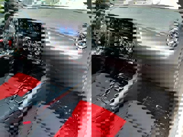 Used 2025 Mercedes-Benz GLA 35 AMG 4MATIC image 20