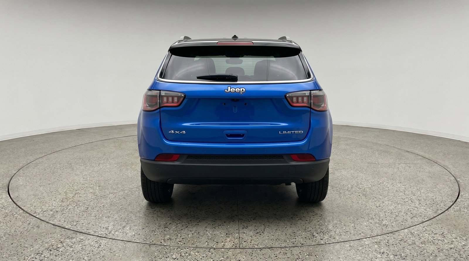 Used 2025 Jeep Compass Limited AWD/4WD image 7