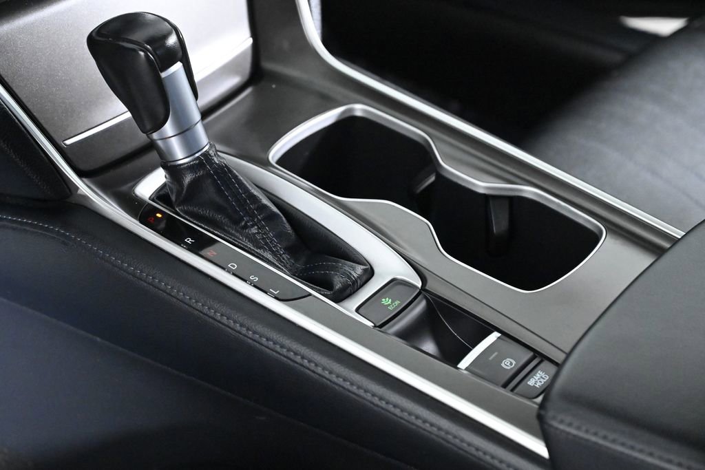 Used 2018 Honda Accord EX-L image 16