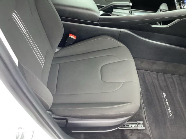 Certified 2024 Hyundai Elantra SEL image 16