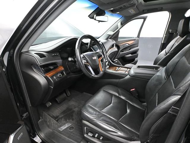 Used 2017 Cadillac Escalade ESV Luxury image 23