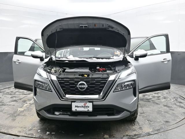 Used 2023 Nissan Rogue SV image 41