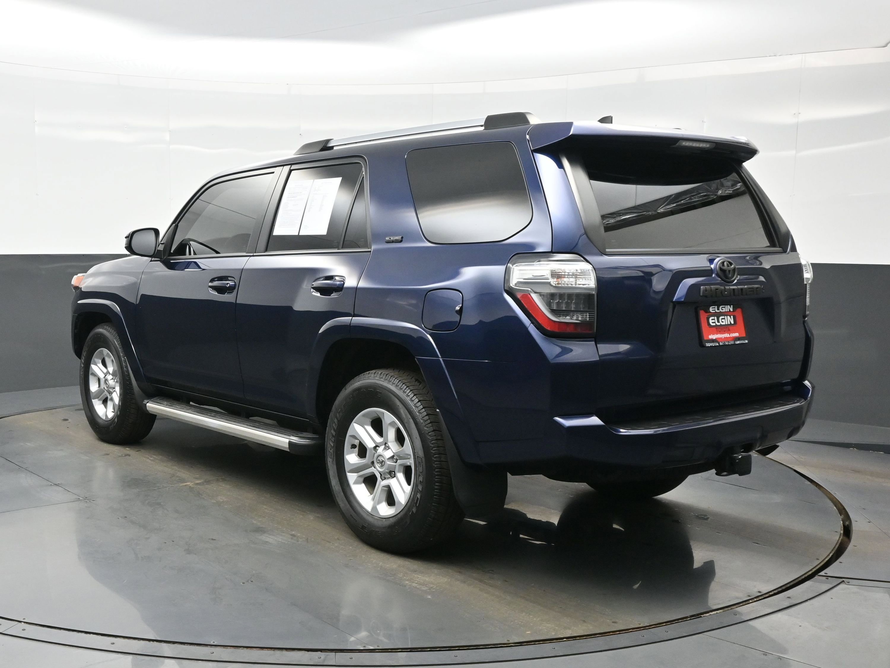 Used 2022 Toyota 4Runner SR5 image 4