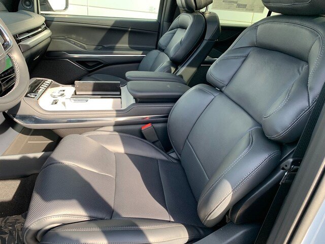 New 2026 Lincoln Navigator L Reserve w/ Jet Appearance Package AWD/4WD image 22