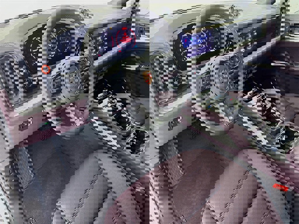 New 2026 Porsche Cayenne Coupe image 4