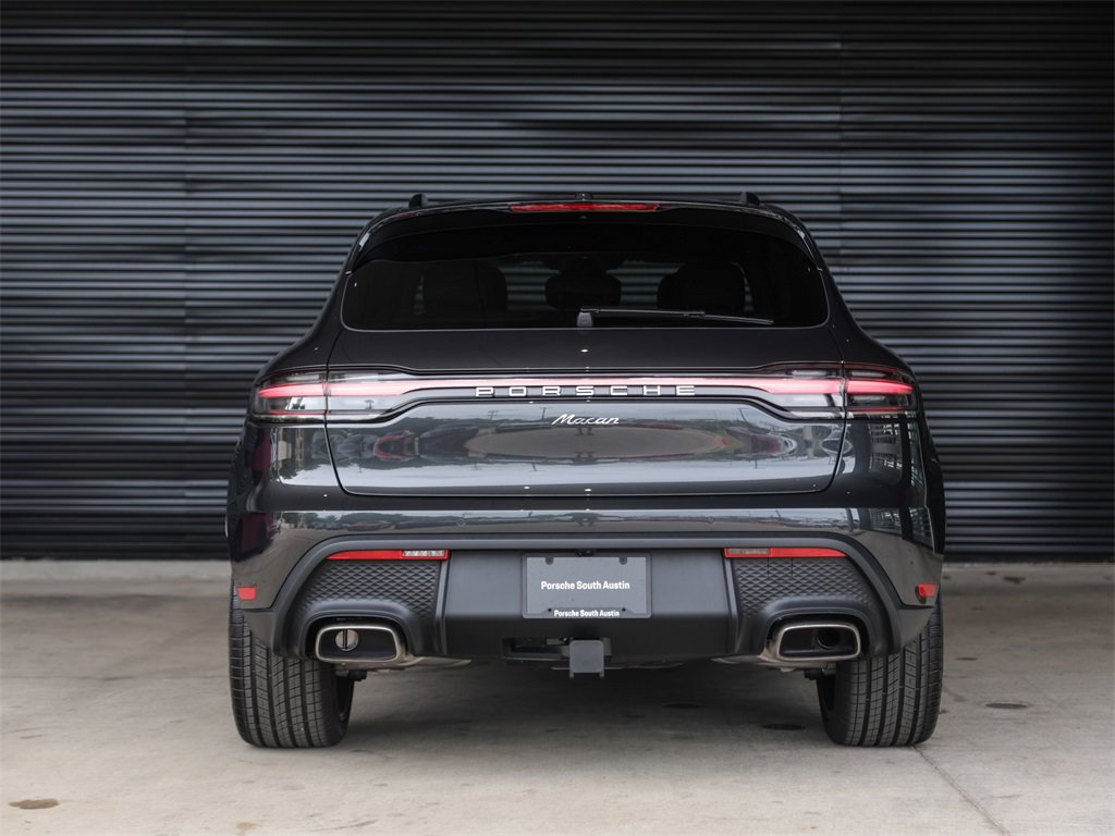 Used 2025 Porsche Macan image 6
