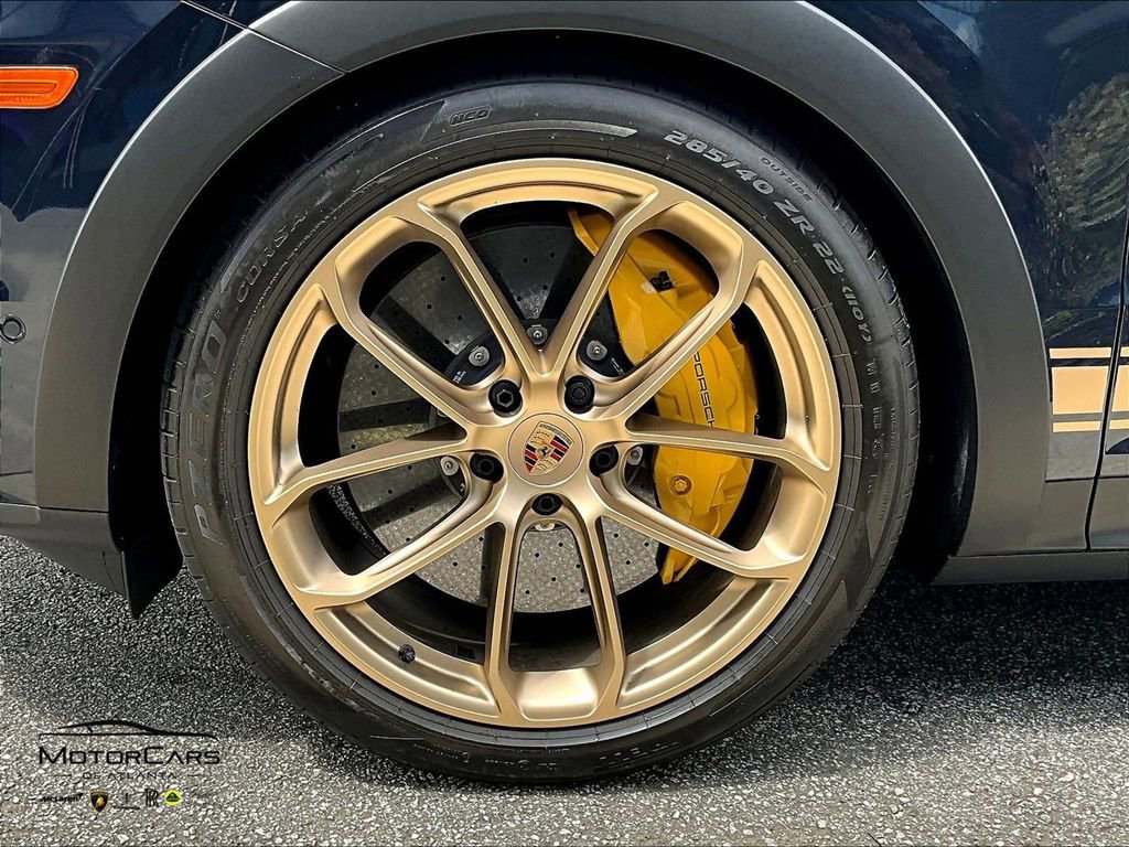 Used 2025 Porsche Cayenne Turbo GT AWD/4WD image 9