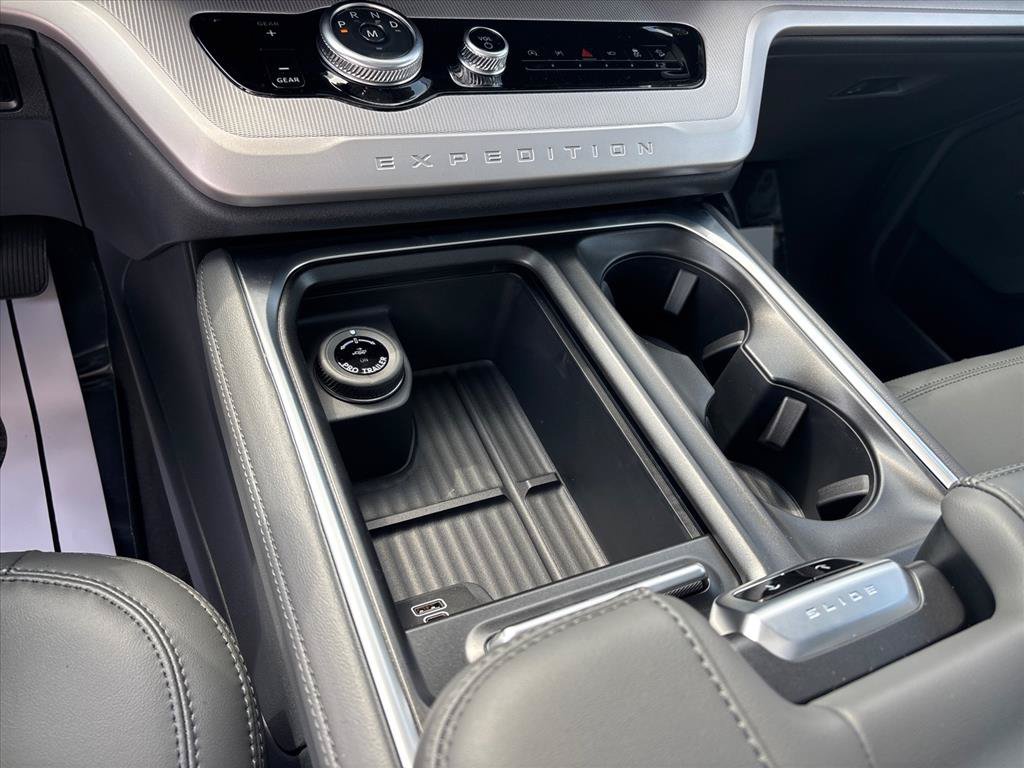 New 2027 Ford Expedition Active AWD/4WD image 34