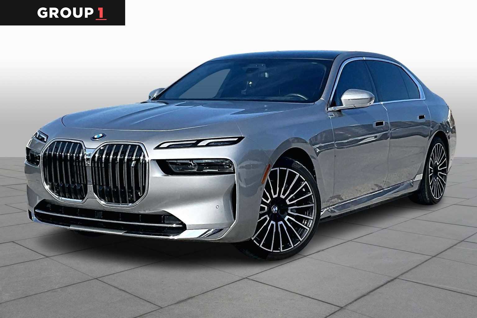 Used 2025 BMW i7 eDrive50 image 1